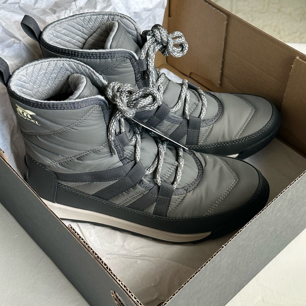 NWT SOREL Waterproof Whitney II Plus Snow Boot Grey size 9